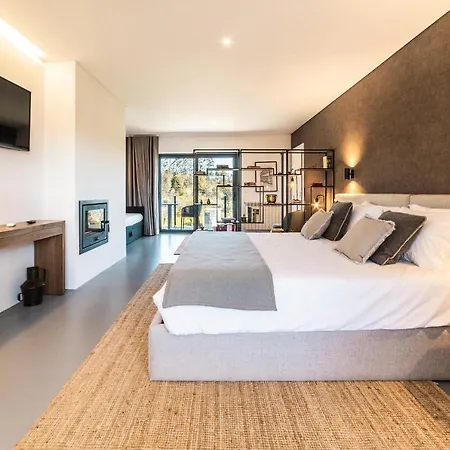 Bed and Breakfast Granja Da Cabrita 4*